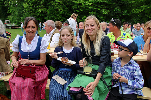 Maibaumaufstellen St. Jakob am Thurn