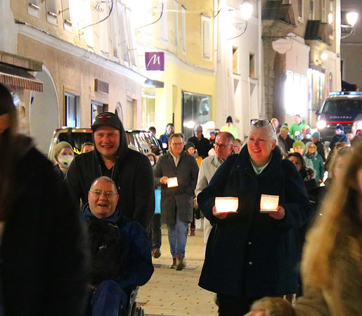Hallein hilft