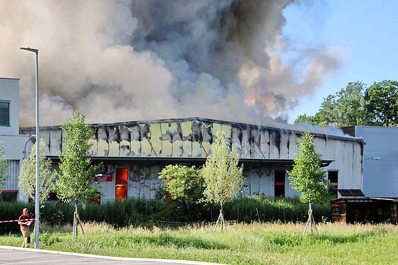 Großbrand bei Emco Hallein