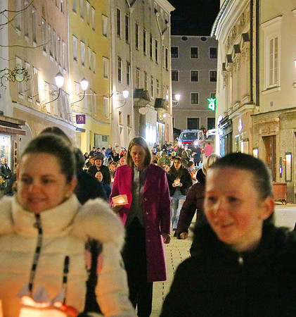 Hallein hilft