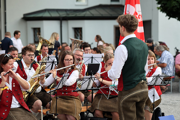 Niederalmer Dorfplatzfest 2025