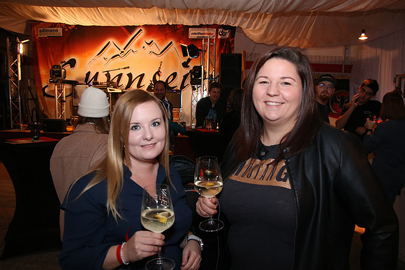 Brandheiße Partynight 2022
