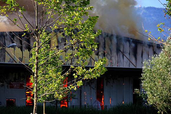 Großbrand bei Emco Hallein