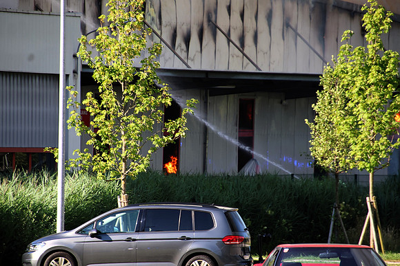 Großbrand bei Emco Hallein