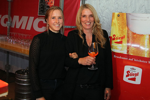 Brandheiße Partynight 2022