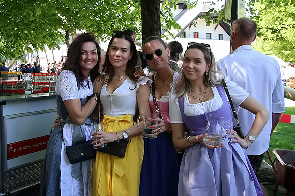 Maibaumaustellen Anif