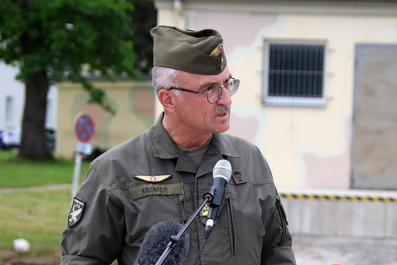 Kommandoübernahme Luftraumüberwachung