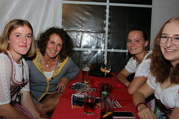Brandheiße Partynight 2022