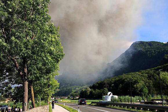 Großbrand bei Emco Hallein